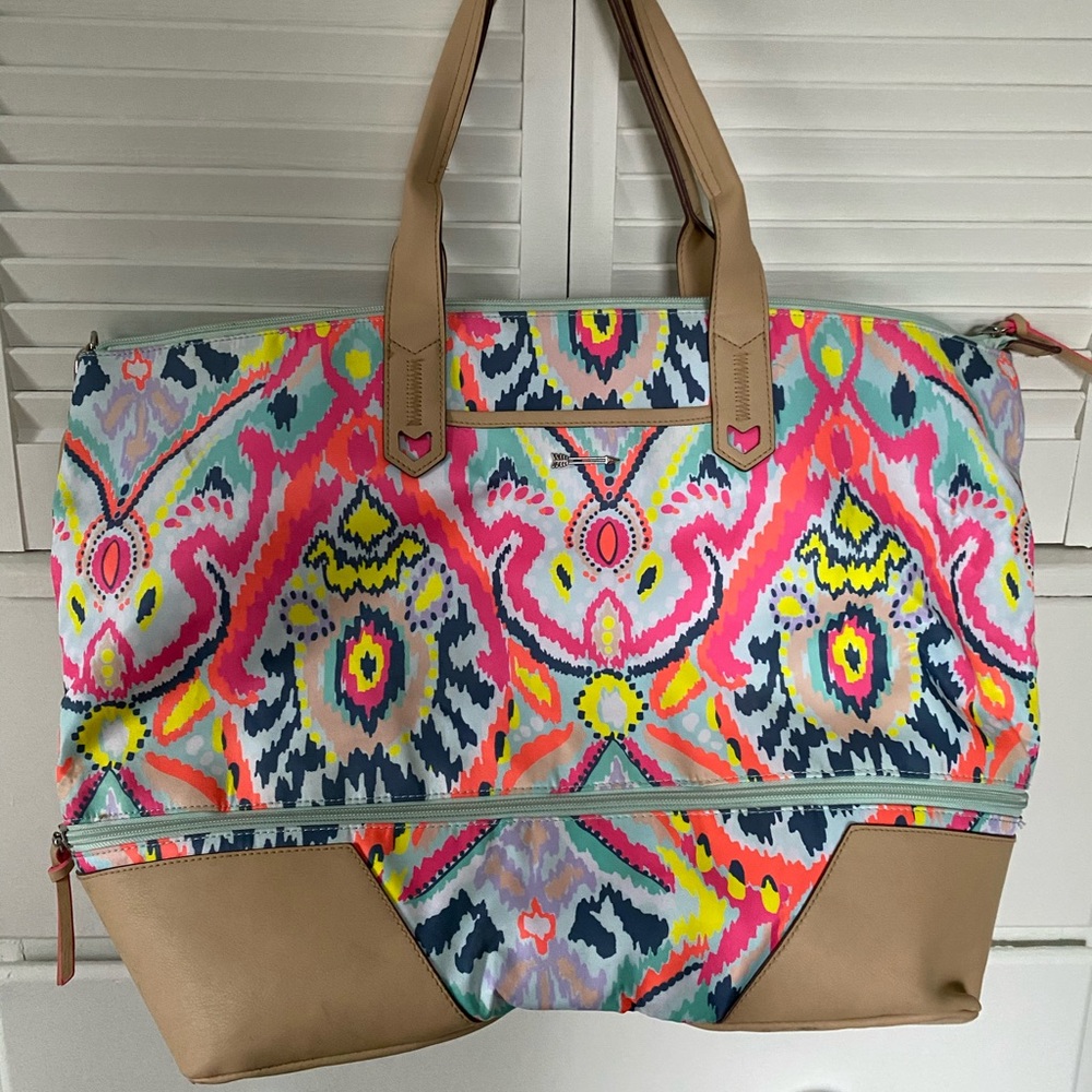 Stella and Dot getaway tote